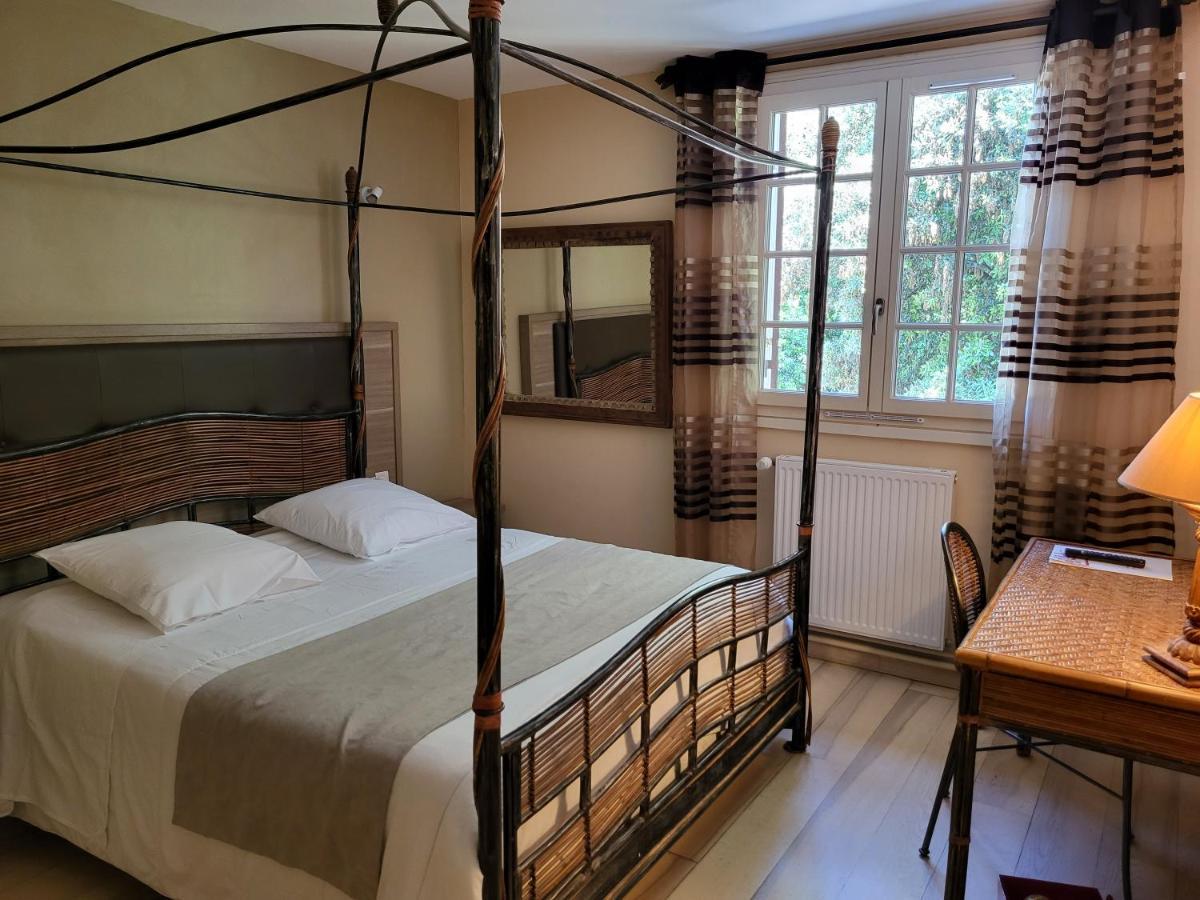 Hotel La Flambee Bergerac Bagian luar foto