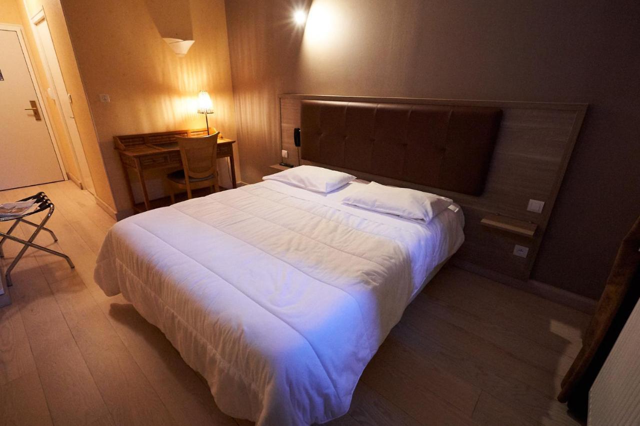 Hotel La Flambee Bergerac Bagian luar foto